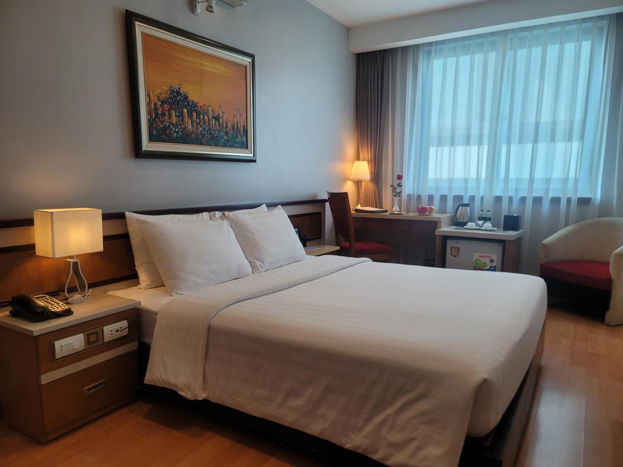 Luxeden Hotel Hanoi Exterior photo