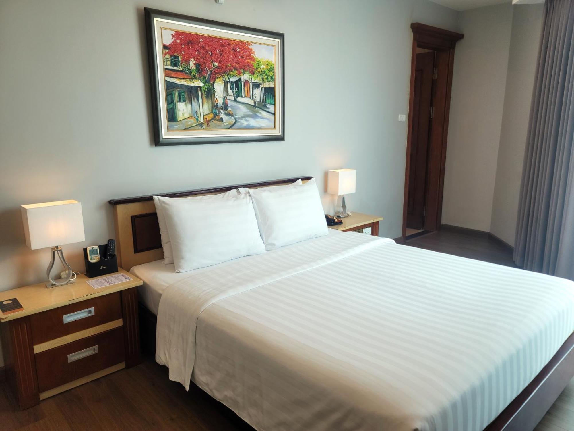 Luxeden Hotel Hanoi Exterior photo